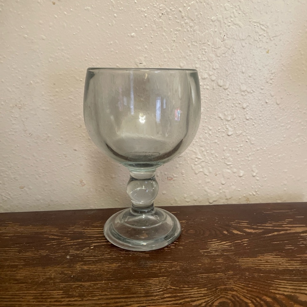 Anchor Hocking Smoked Glass 3212 Weiss 18 oz. Schooner Glass Margarita Beer